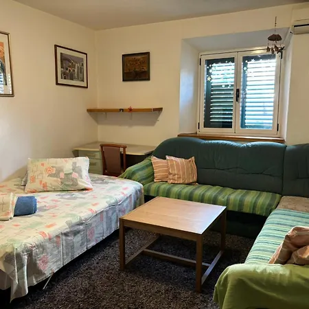 Hana Appartement Makarska